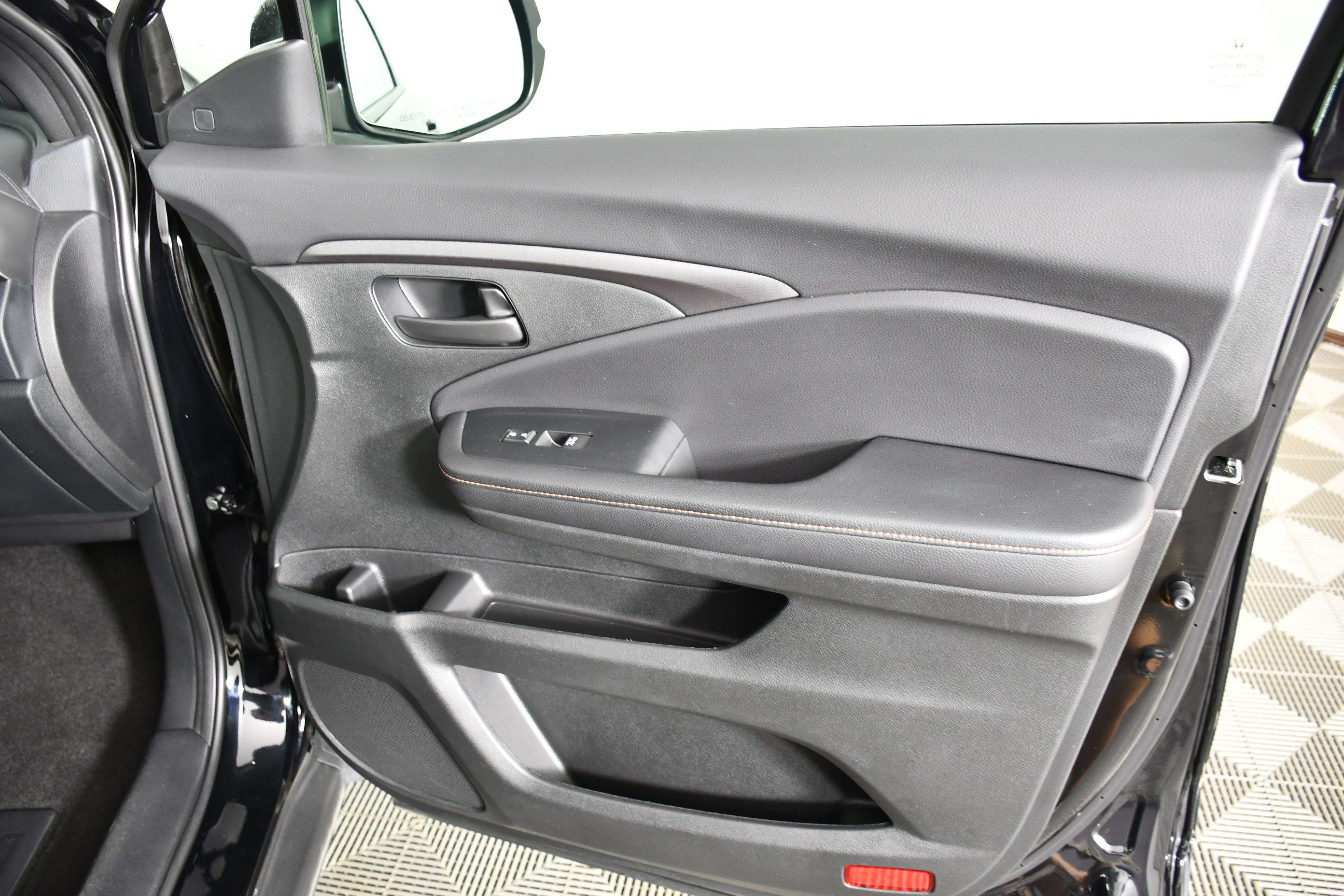 Certified 2023 Honda Passport TrailSport image 41