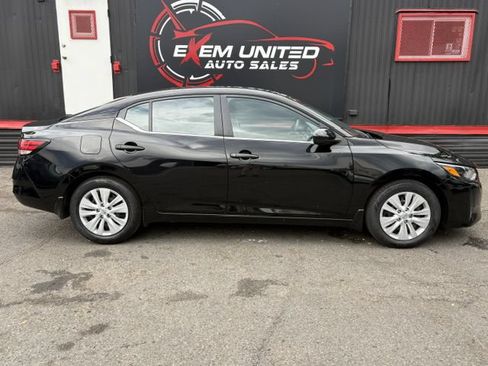 Used 2025 Nissan Sentra S FWD image 6