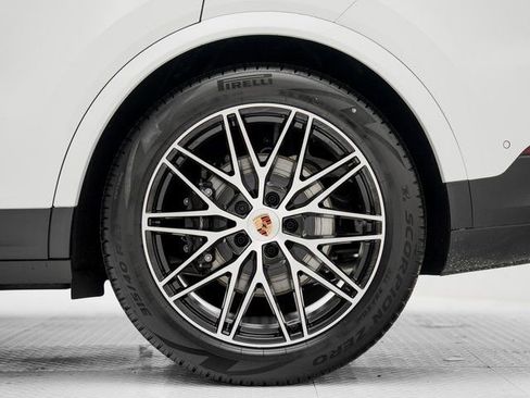 New 2026 Porsche Cayenne Coupe image 29