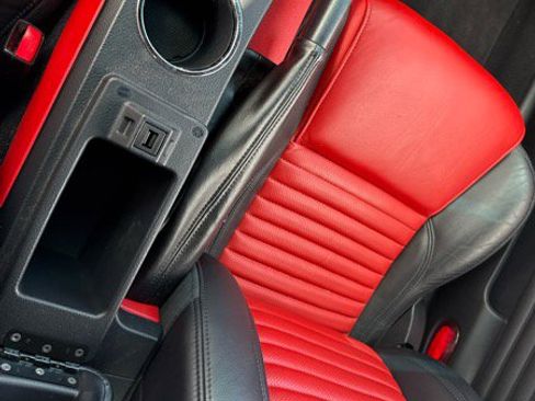 Used 2003 Ford Thunderbird Deluxe image 22