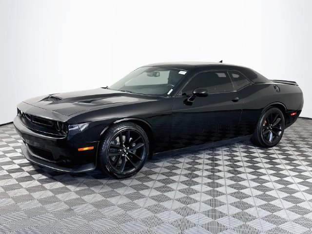 Used 2019 Dodge Challenger R/T Scat Pack RWD image 4