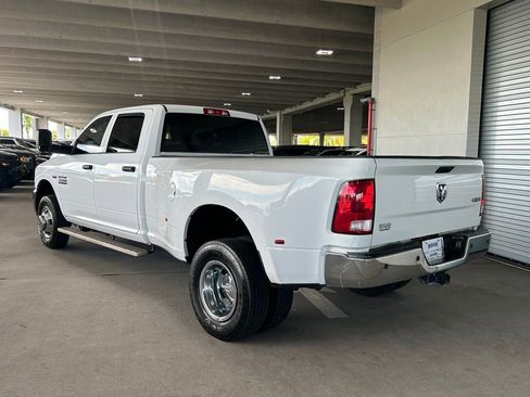 Used 2018 RAM 3500 Tradesman w/ Chrome Appearance Group image 4