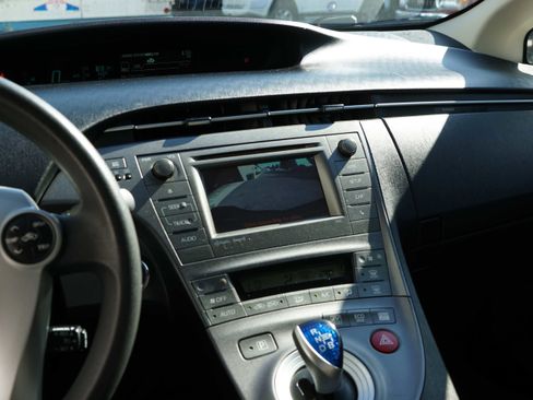 Used 2013 Toyota Prius Three image 42