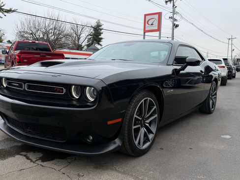 Used 2021 Dodge Challenger R/T w/ Plus Package image 12