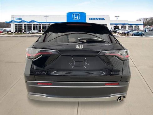 New 2026 Honda HR-V Sport image 4