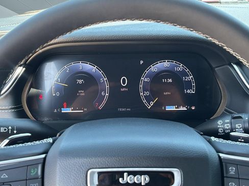 Used 2024 Jeep Grand Cherokee L Laredo AWD/4WD image 21