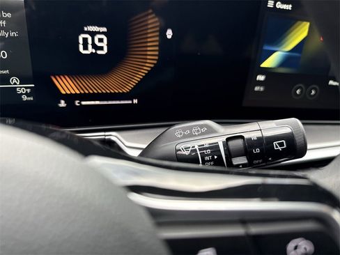 New 2025 Kia Sorento LX image 19