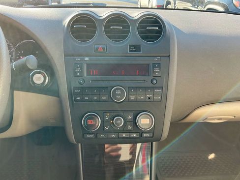 Used 2010 Nissan Altima 3.5 SR w/ Sport Pkg FWD image 21