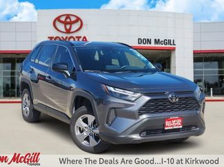 Certified 2025 Toyota RAV4 LE AWD/4WD video 1