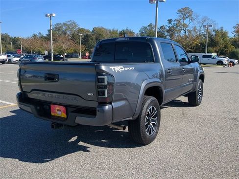 Certified 2020 Toyota Tacoma TRD Sport image 4