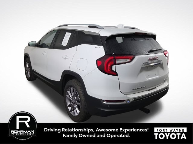 Used 2023 GMC Terrain SLT w/ Tech Package AWD/4WD image 9