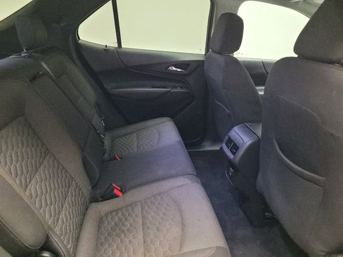 Used 2020 Chevrolet Equinox LT FWD image 19