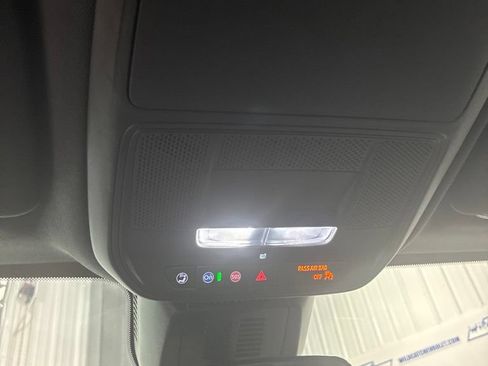 Used 2026 Chevrolet Equinox LT AWD/4WD image 26