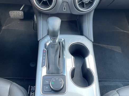 Used 2024 Chevrolet Blazer LT image 19