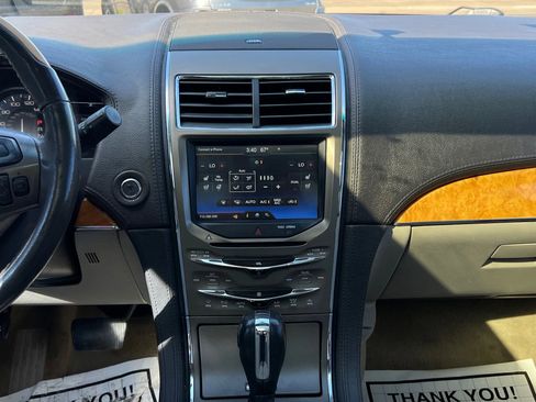 Used 2012 Lincoln MKX FWD image 18