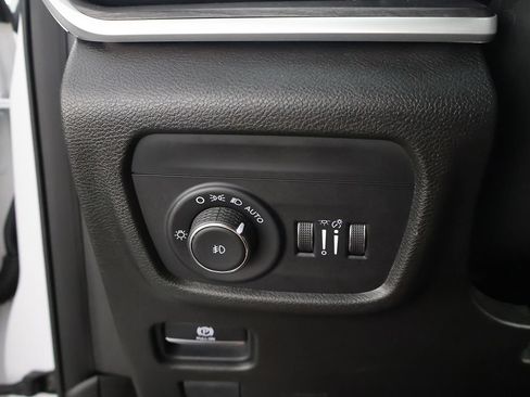 Used 2022 Jeep Grand Cherokee Limited AWD/4WD image 44