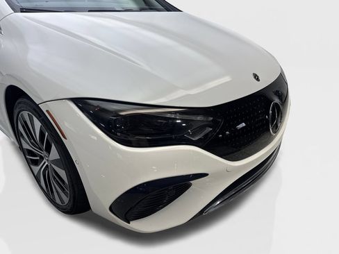 Used 2023 Mercedes-Benz EQE 350+ 4MATIC Sedan w/ Exclusive Trim Package image 17