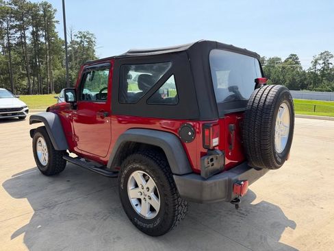 Used 2016 Jeep Wrangler Sport w/ Quick Order Package 24S AWD/4WD image 3