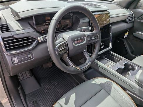 New 2026 GMC Acadia AT4 w/ Luxury Package image 3