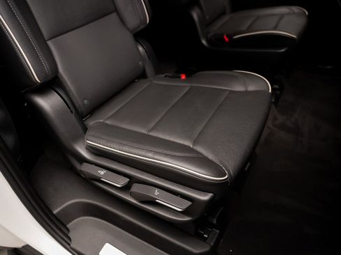 Used 2023 Cadillac Escalade ESV Sport image 66