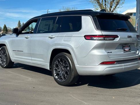 New 2026 Jeep Grand Cherokee L Summit image 6