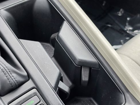 Certified 2025 Honda Accord SE image 27