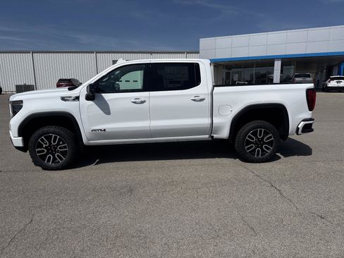 New 2026 GMC Sierra 1500 AT4 w/ Technology Package AWD/4WD image 2
