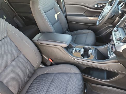 Used 2023 GMC Acadia SLE w/ LPO, Floor Liner Package image 20