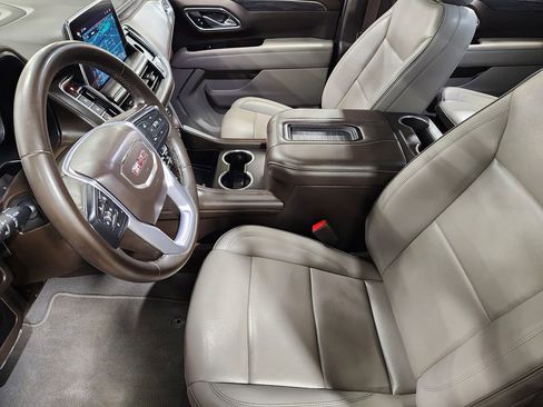 Used 2023 GMC Yukon XL SLT image 31