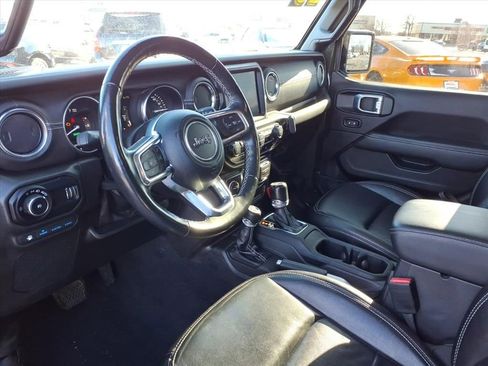 Certified 2023 Jeep Wrangler Unlimited Sahara w/ Cold Weather Group image 7