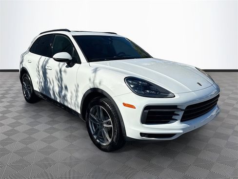 Used 2019 Porsche Cayenne S w/ Premium Plus Package image 4