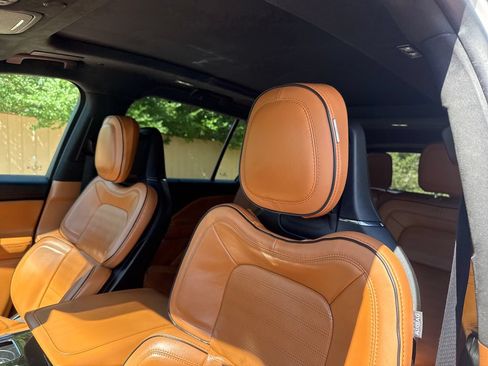 Certified 2023 Lincoln Aviator Black Label w/ Dynamic Handling Package AWD/4WD image 12