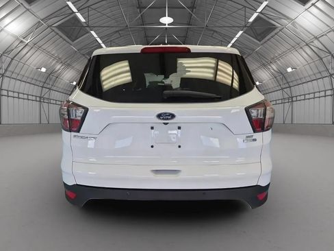 Used 2017 Ford Escape SE w/ Equipment Group 201A AWD/4WD image 14