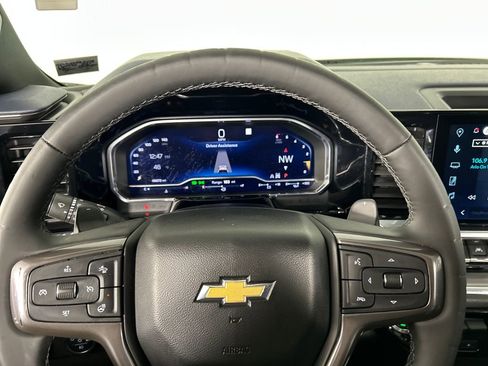 Used 2023 Chevrolet Silverado 1500 High Country w/ Technology Package image 15