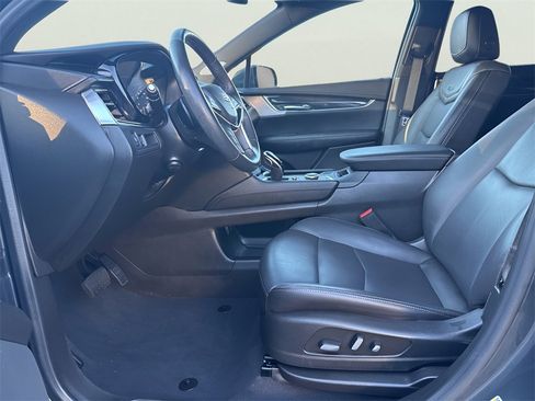 Certified 2022 Cadillac XT5 Premium Luxury image 14