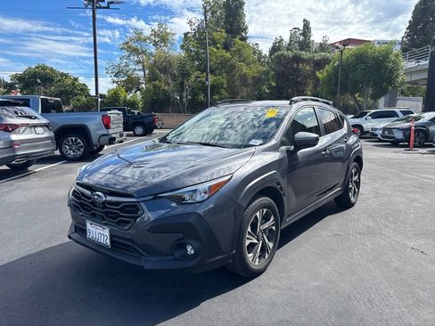 Used 2024 Subaru Crosstrek 2.0i Premium w/ Crosstrek Mirror Package AWD/4WD image 8