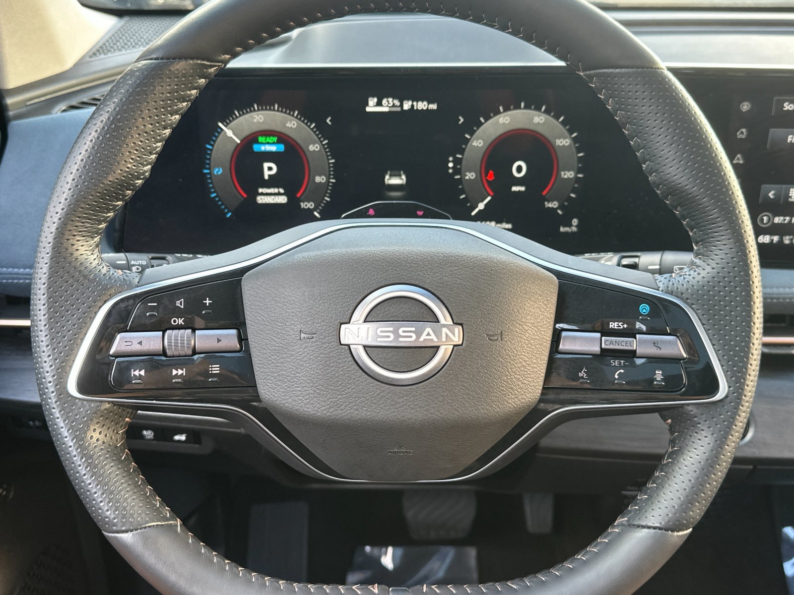 Used 2023 Nissan Ariya AWD/4WD image 24