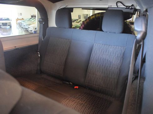 Used 2011 Jeep Wrangler Rubicon w/ Trailer Tow Group image 58