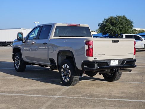 New 2026 Chevrolet Silverado 2500 Custom w/ Custom Value Package AWD/4WD image 4