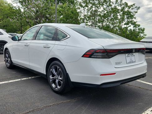 Certified 2023 Honda Accord EX image 4