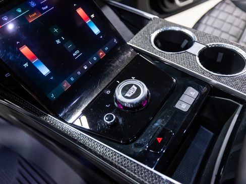 Used 2025 Cadillac Escalade V image 45