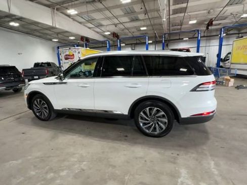 Used 2025 Lincoln Aviator AWD w/ Equipment Group 101A image 7