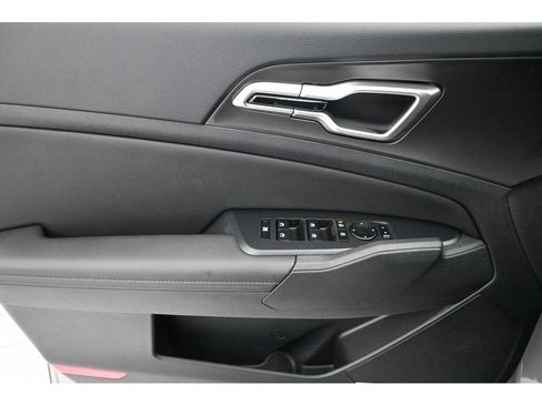 New 2026 Kia Sportage EX w/ EX Panorama Roof Package image 14