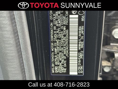 Used 2024 Toyota Prius Prime Premium FWD image 28