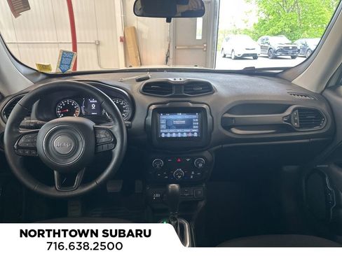 Used 2020 Jeep Renegade Altitude AWD/4WD image 3