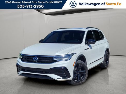 Used 2023 Volkswagen Tiguan SE R-Line AWD/4WD image 1
