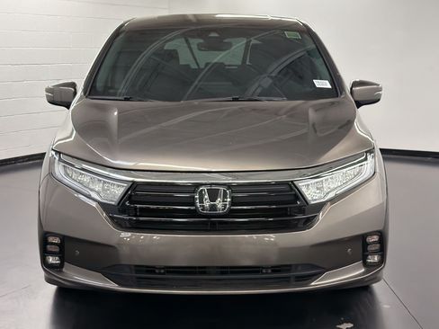 Used 2023 Honda Odyssey Elite image 6