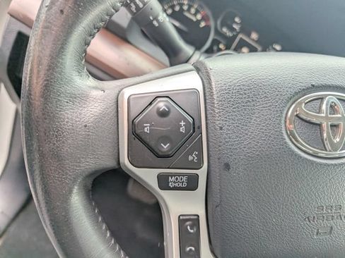 Used 2018 Toyota Tundra Limited w/ Limited Premium Package AWD/4WD image 17