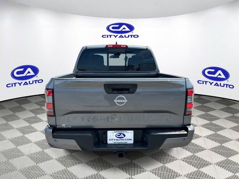 Used 2025 Nissan Frontier SV w/ SV Convenience Package RWD image 7