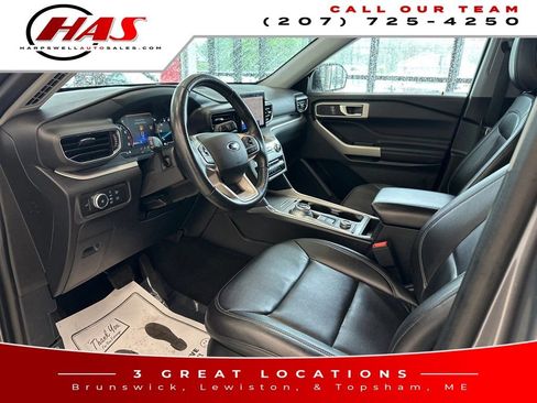 Used 2021 Ford Explorer XLT w/ Equipment Group 202A image 16
